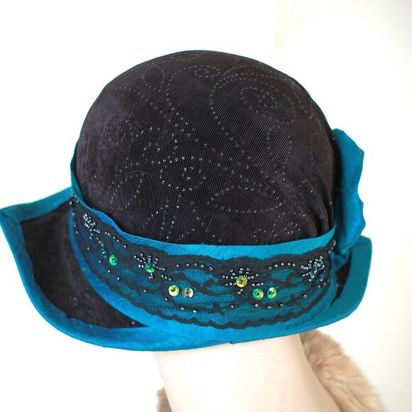 20s Style Flapper Party Hat - Picture 3 of 7